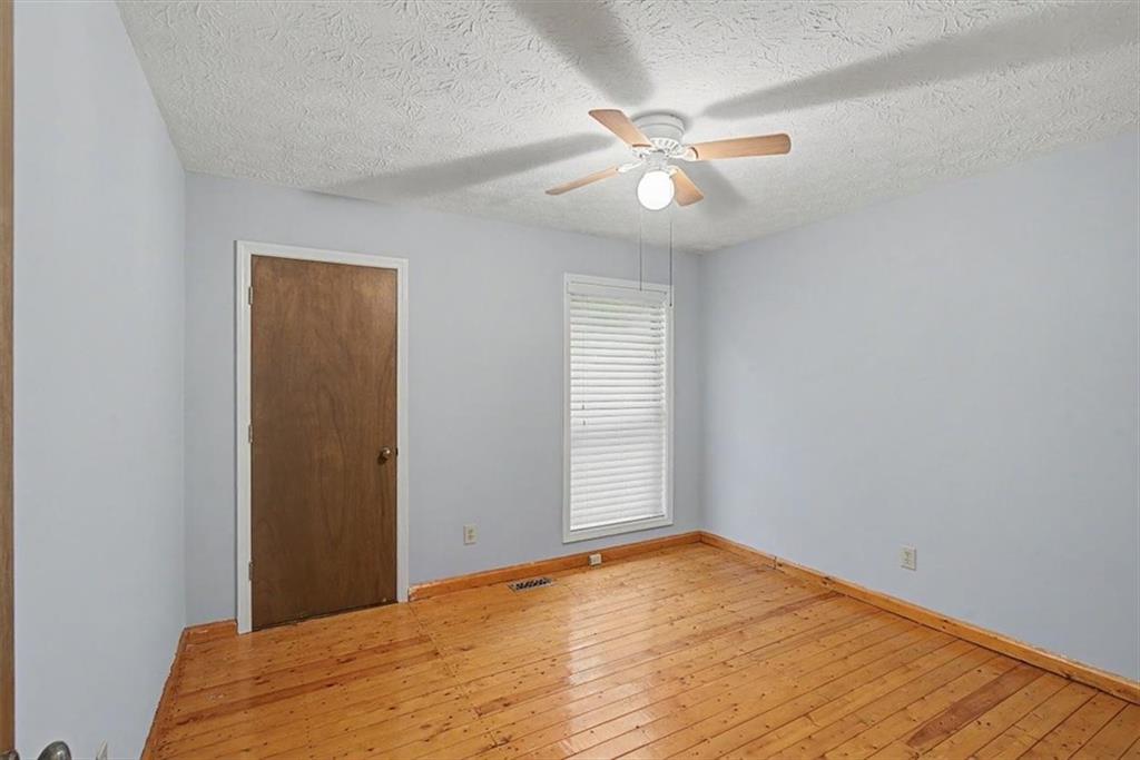 380 North Victoria Road Woodstock, GA 30189 - Photo 27 of 51