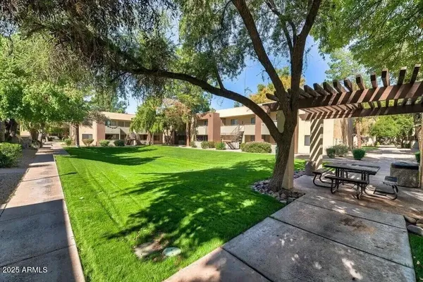 $1,095 | 4101 West Union Hills Drive, Unit 2, Glendale, AZ 85308