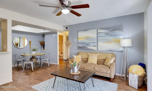 $1,095 | 4101 West Union Hills Drive, Unit 2, Glendale, AZ 85308