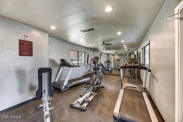 $1,095 | 4101 West Union Hills Drive, Unit 2, Glendale, AZ 85308