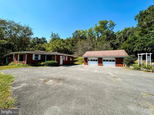 $299,900 | 20505 Andy Lane, Flintstone, MD 21530