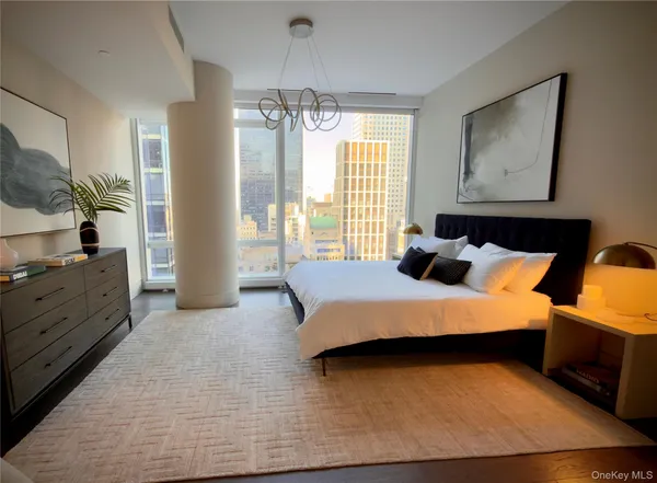 $125,000 | 20 West 53rd Street, Unit 18 B/C | Midtown Central