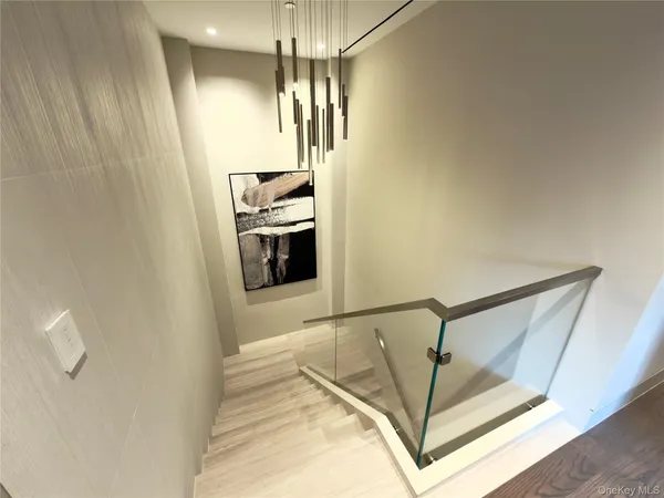 $125,000 | 20 West 53rd Street, Unit 18 B/C | Midtown Central