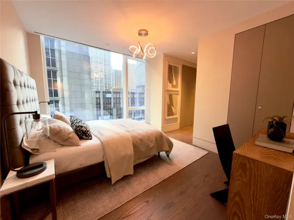 $125,000 | 20 West 53rd Street, Unit 18 B/C | Midtown Central