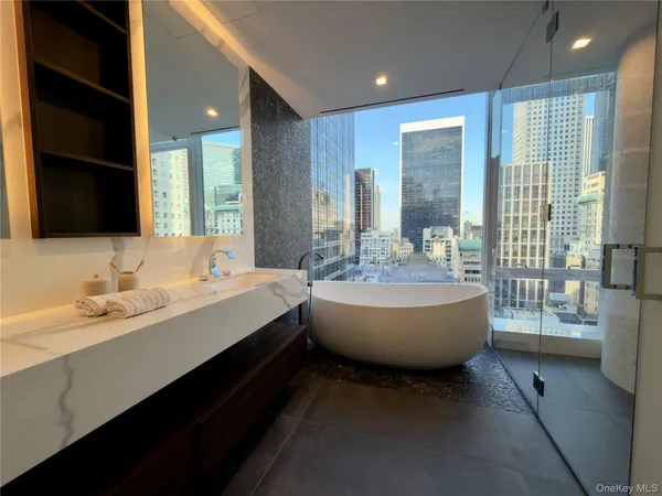 $125,000 | 20 West 53rd Street, Unit 18 B/C | Midtown Central