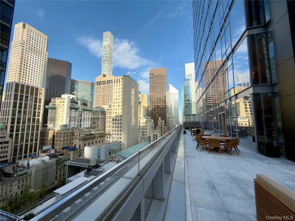 $125,000 | 20 West 53rd Street, Unit 18 B/C | Midtown Central