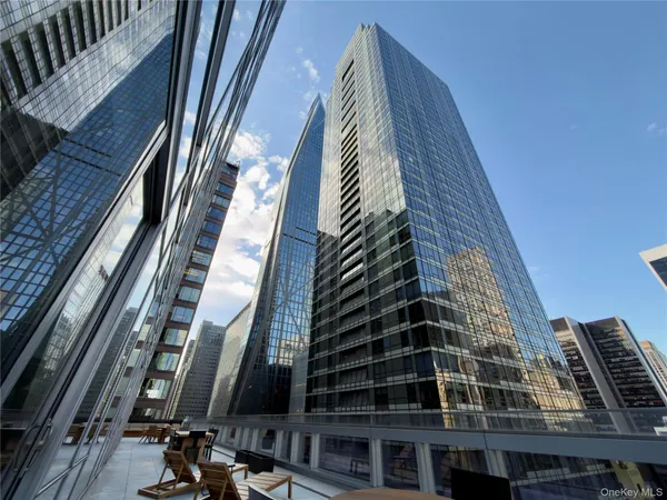 $125,000 | 20 West 53rd Street, Unit 18 B/C | Midtown Central