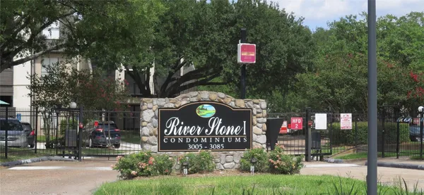 $1,345 | 3025 Walnut Bend Lane, Unit 21, Houston, TX 77042