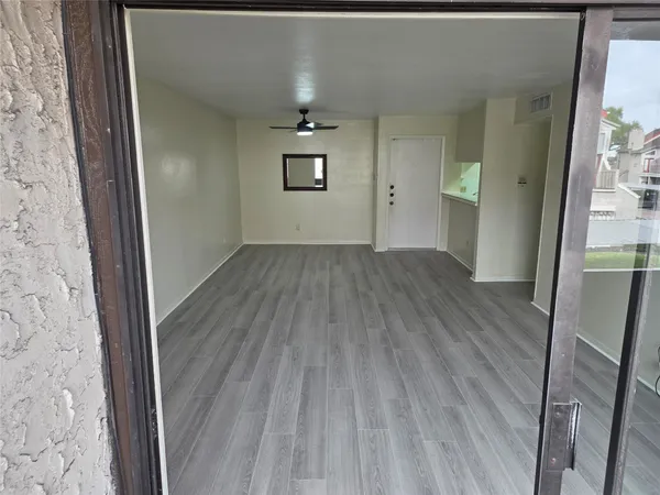 $1,345 | 3025 Walnut Bend Lane, Unit 21, Houston, TX 77042