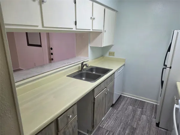 $1,345 | 3025 Walnut Bend Lane, Unit 21, Houston, TX 77042