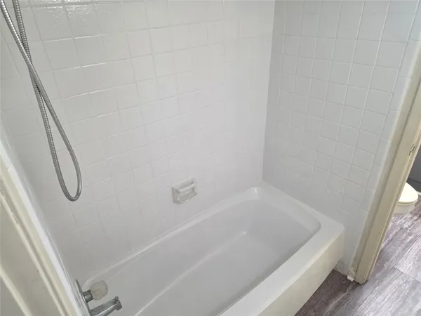 $1,345 | 3025 Walnut Bend Lane, Unit 21, Houston, TX 77042