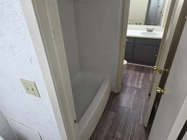 $1,345 | 3025 Walnut Bend Lane, Unit 21, Houston, TX 77042