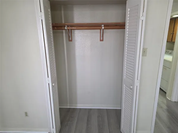 $1,345 | 3025 Walnut Bend Lane, Unit 21, Houston, TX 77042