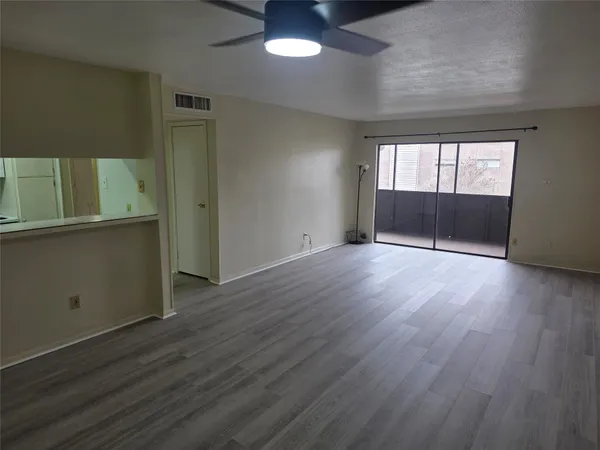 $1,345 | 3025 Walnut Bend Lane, Unit 21, Houston, TX 77042