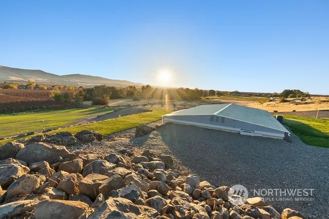 $675,000 | 172701 West North River Road, Prosser, WA 99350