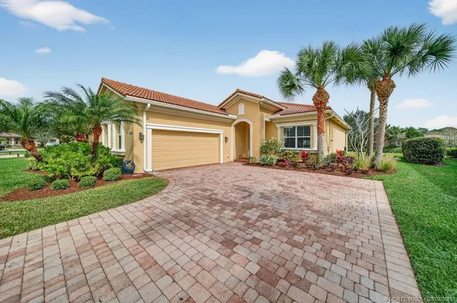 $625,000 | 8121 Southwest Marin Drive, Stuart, FL 34997