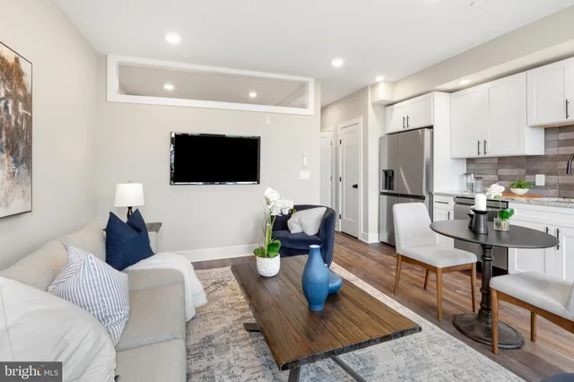 $1,295 | 1924 North Front Street, Unit 207, Philadelphia, PA 19122