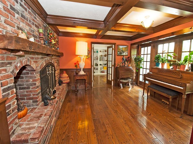 4284 Lampl Road Allison Park, PA 15101 - Photo 7 of 24 Gallery Image 7