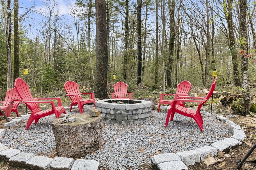 28 Banner Road Gardner, MA 01440 - Photo 23 of 31