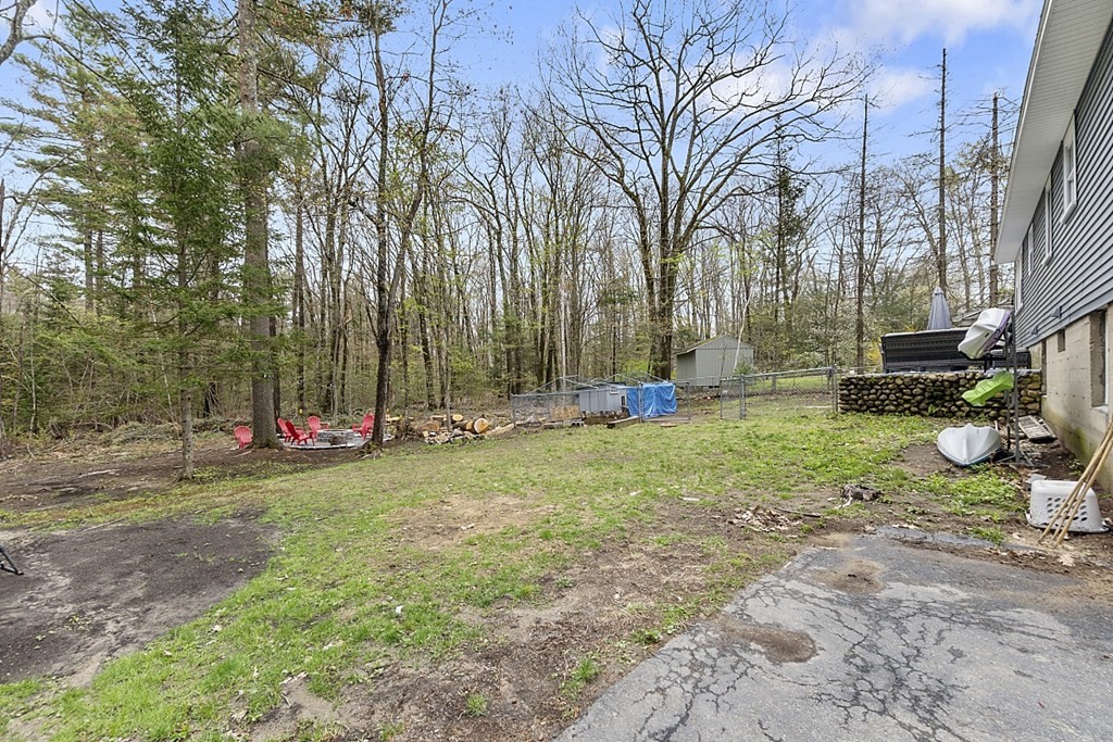 28 Banner Road Gardner, MA 01440 - Photo 25 of 31 a view of a park with large trees