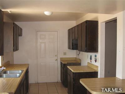 1910 East Bantam Road Tucson, AZ 85706 - Photo 2 of 6