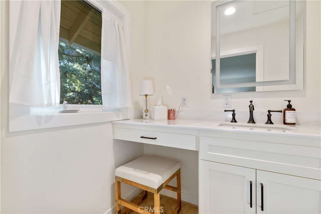 1545 Willow Creek Road Paso Robles, CA 93446 - Photo 30 of 52 Separate vanity area featuring its own sink.