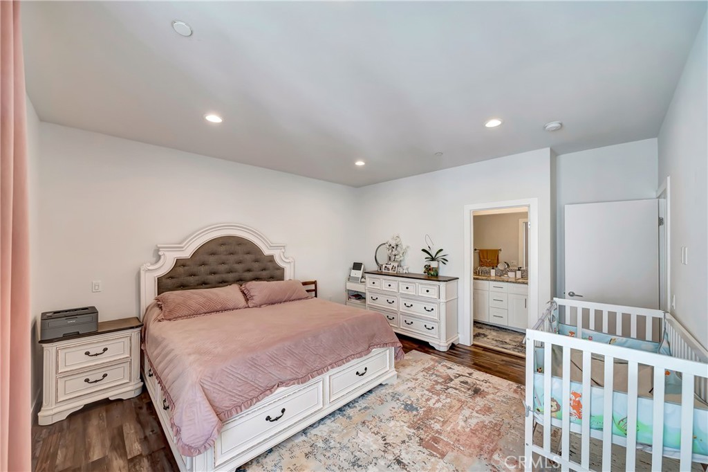 8427 Tweedy Lane Downey, CA 90240 - Photo 12 of 19