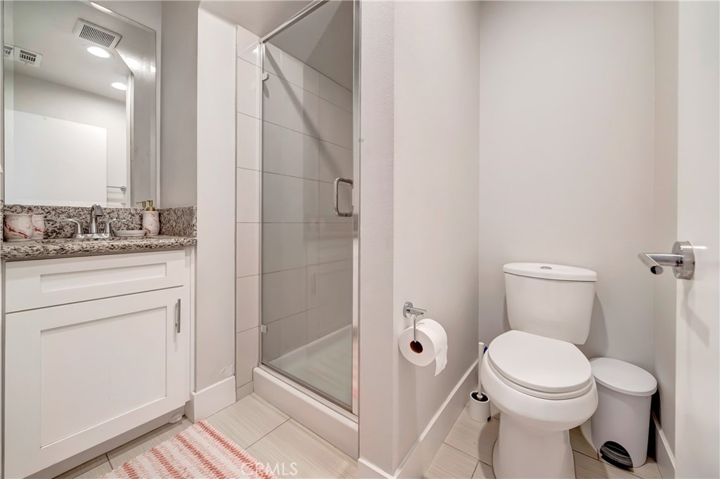 8427 Tweedy Lane Downey, CA 90240 - Photo 14 of 19