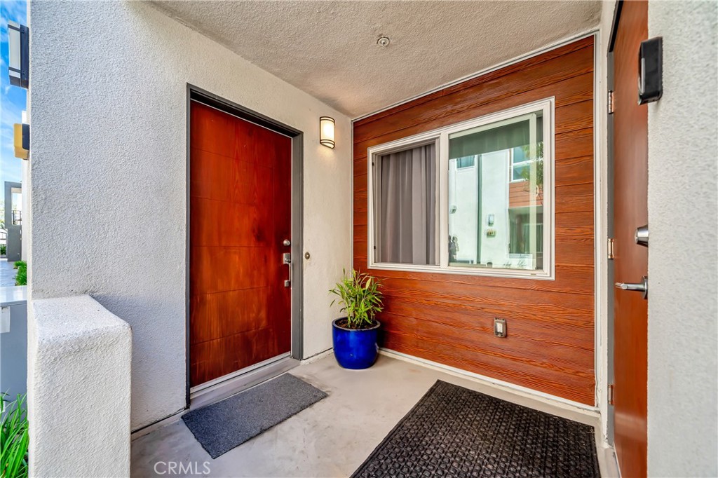 8427 Tweedy Lane Downey, CA 90240 - Photo 2 of 19