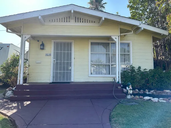 $250,000 | 1611 Stanford Avenue, Stockton, CA 95205