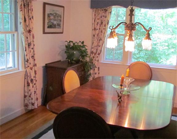 68 Cleveland Road Wellesley, MA 02481 - Photo 3 of 9