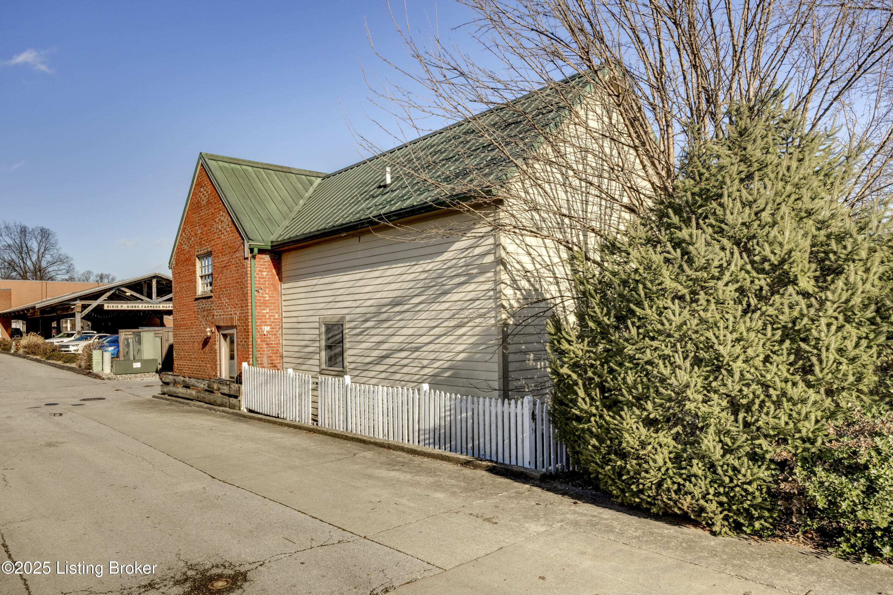 317 East Raspberry Alley Bardstown, KY 40004 - Photo 4 of 59 2Y0A6066-A