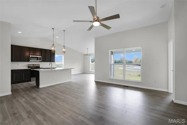 $356,683 | 2304 Fernau Court, Florissant, MO 63031