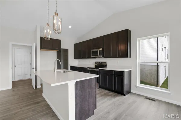 $356,683 | 2304 Fernau Court, Florissant, MO 63031