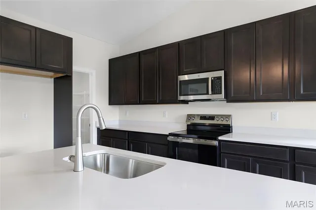 $356,683 | 2304 Fernau Court, Florissant, MO 63031