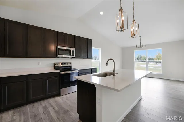 $356,683 | 2304 Fernau Court, Florissant, MO 63031