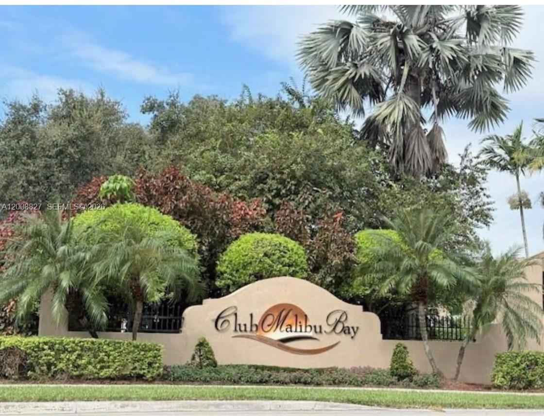 1575 Northeast 33rd Avenue, Unit 1069 Homestead, FL 33033 - Photo 1 of 19