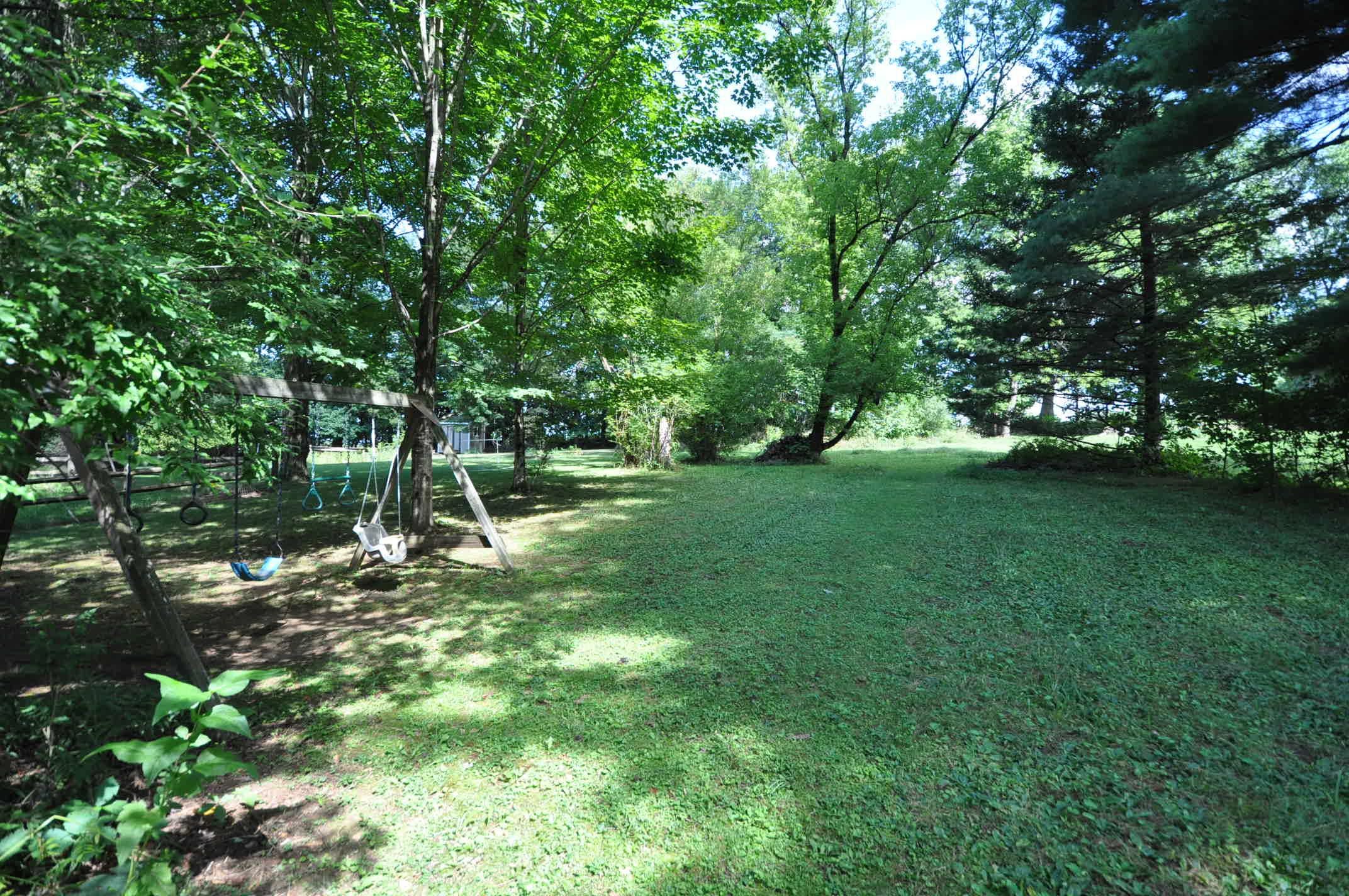 293 Barnumville Road Manchester, VT 05255 - Photo 22 of 29 Gallery Image 22