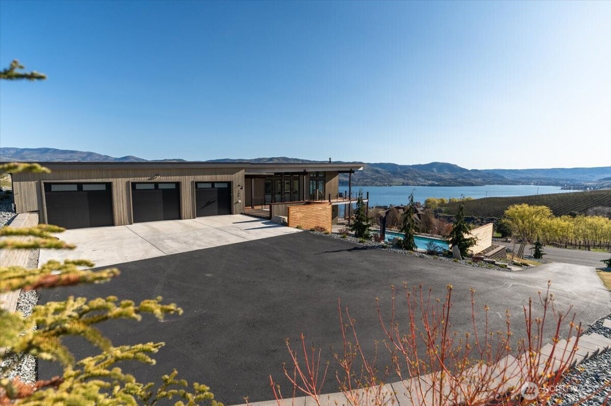 140 Clos Chevalle Road Chelan, WA 98816 - Photo 4 of 40