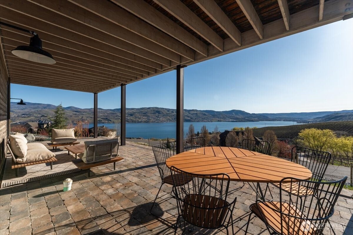 140 Clos Chevalle Road Chelan, WA 98816 - Photo 10 of 40