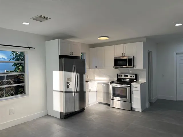 $2,600 | 6301 Northeast 5th Avenue, Unit 6311, Miami, FL 33138