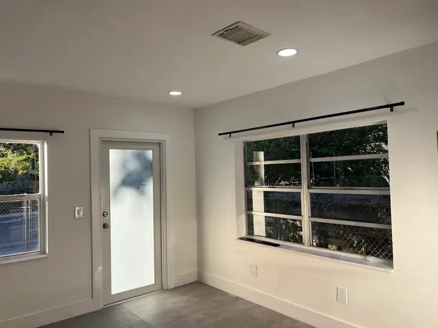 $2,600 | 6301 Northeast 5th Avenue, Unit 6311, Miami, FL 33138