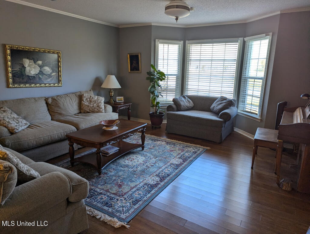 51 West Lake Lee Road Greenville, MS 38701 - Photo 2 of 22 51-W-Lake-Lee-Road-02