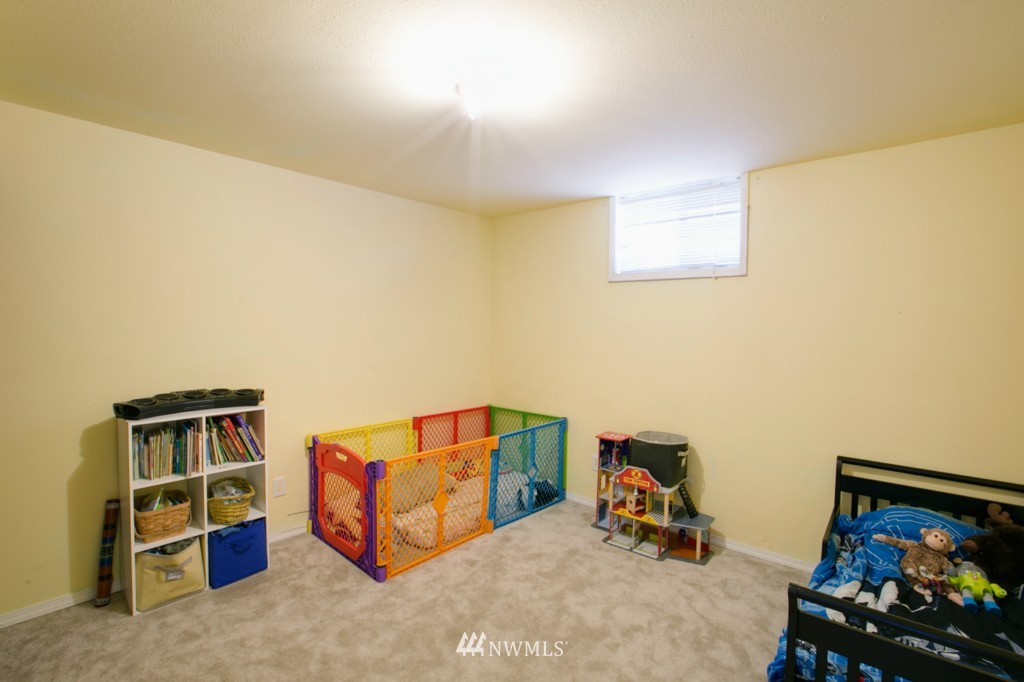 210 Northwest 2nd Street Renton, WA 98057 - Photo 5 of 7