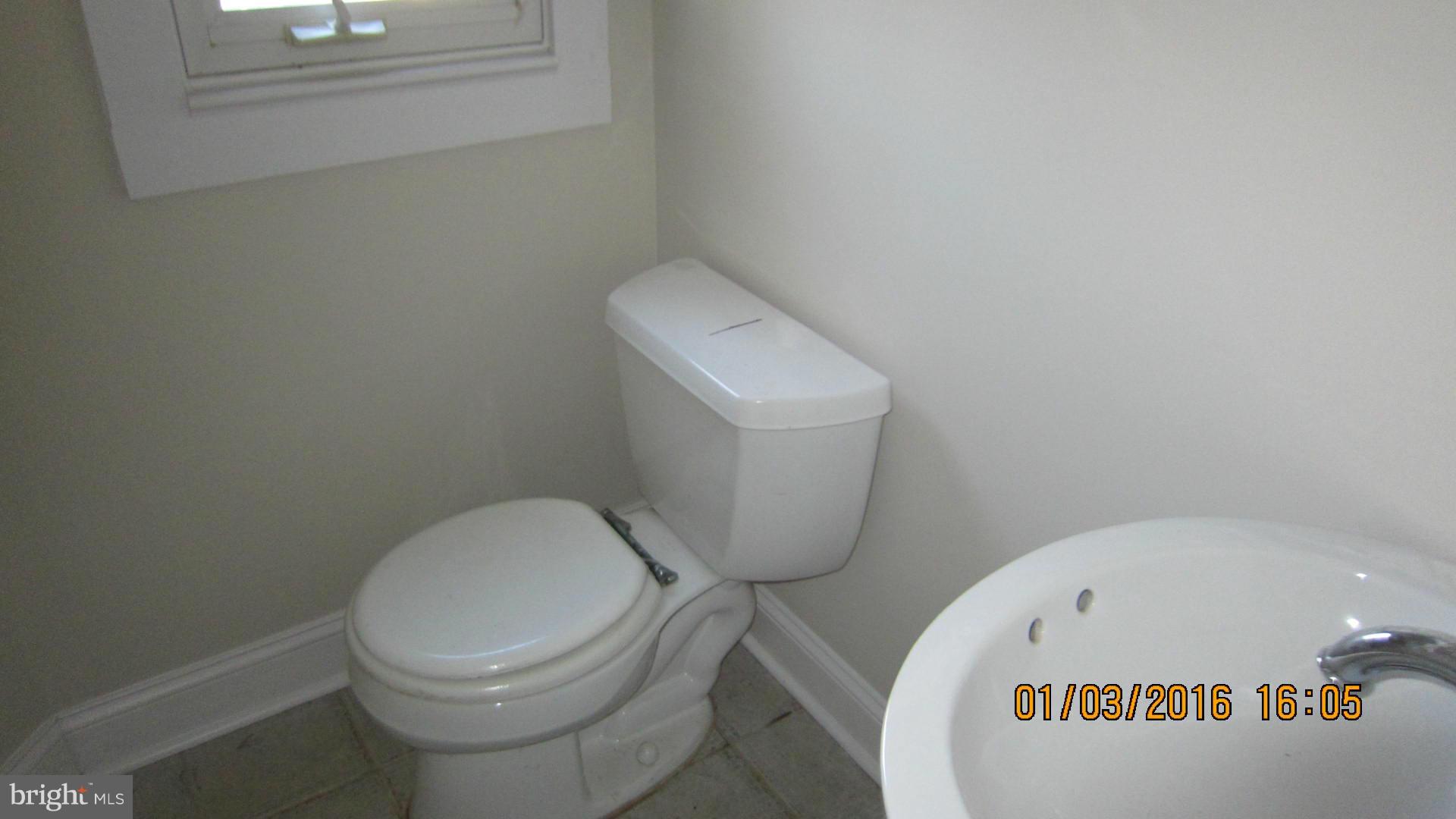 372 Stringtown Road Berryville, VA 22611 - Photo 14 of 20 Bath