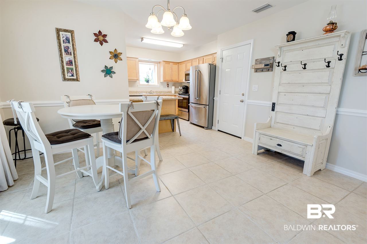 185 Robbins Boulevard Daphne, AL 36526 - Photo 15 of 35 Breakfast Area