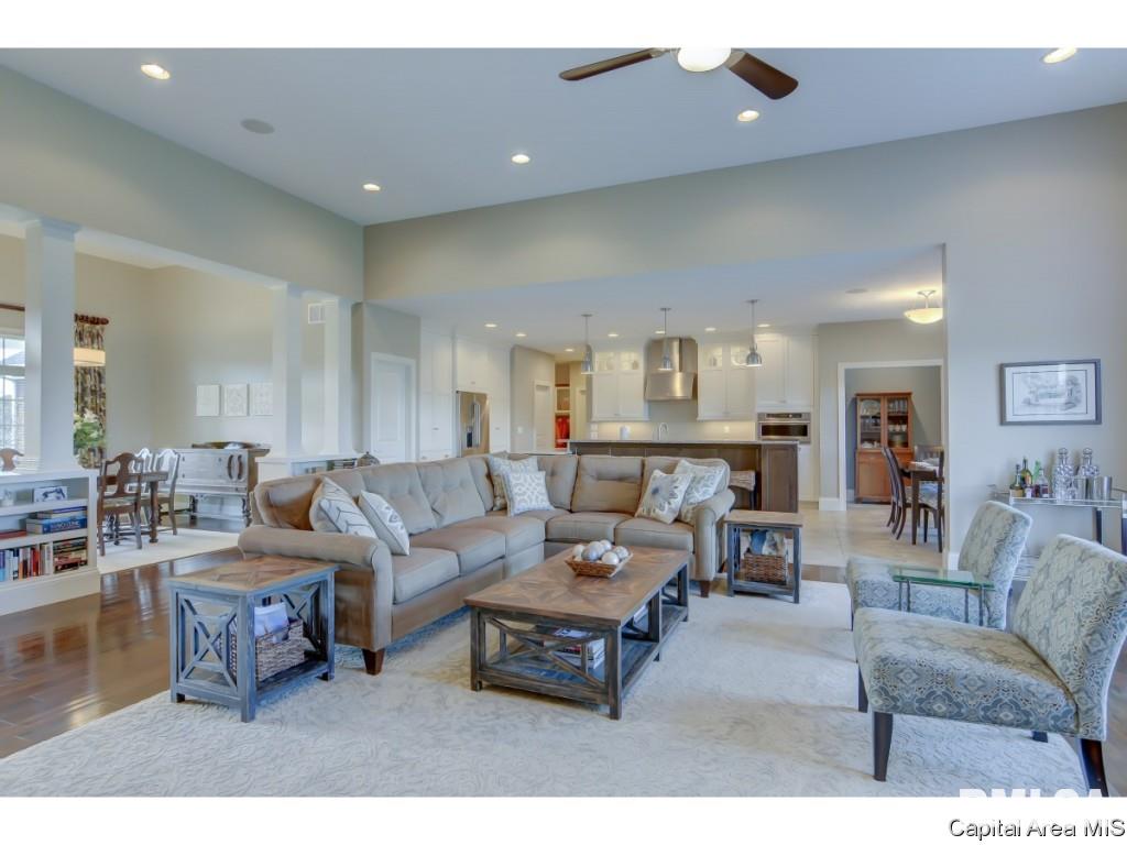 4401 Fiddlers Bend Springfield, IL 62711 - Photo 7 of 35