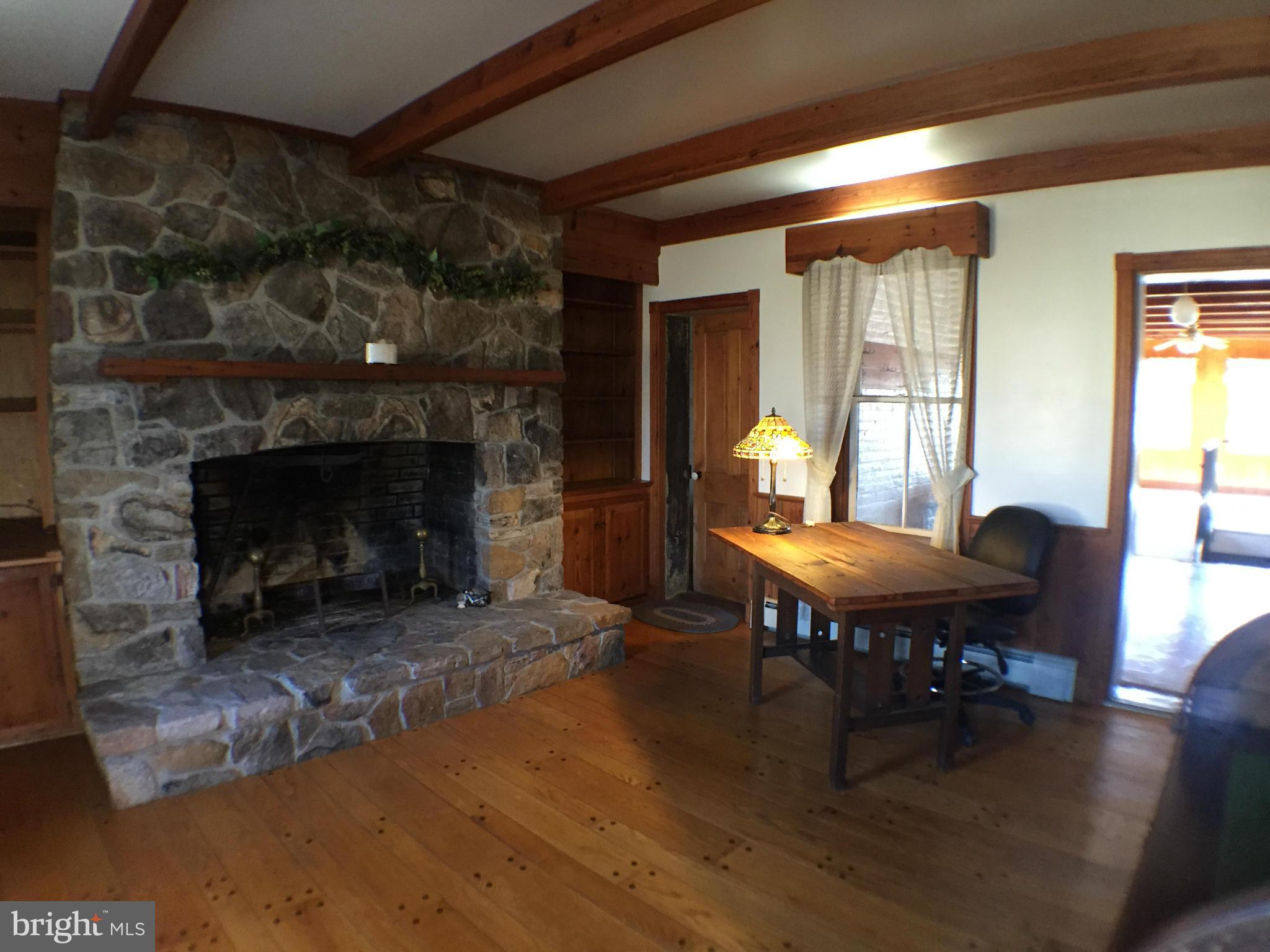 174 Warm Springs Road Winchester, VA 22603 - Photo 8 of 30 Interior (General)