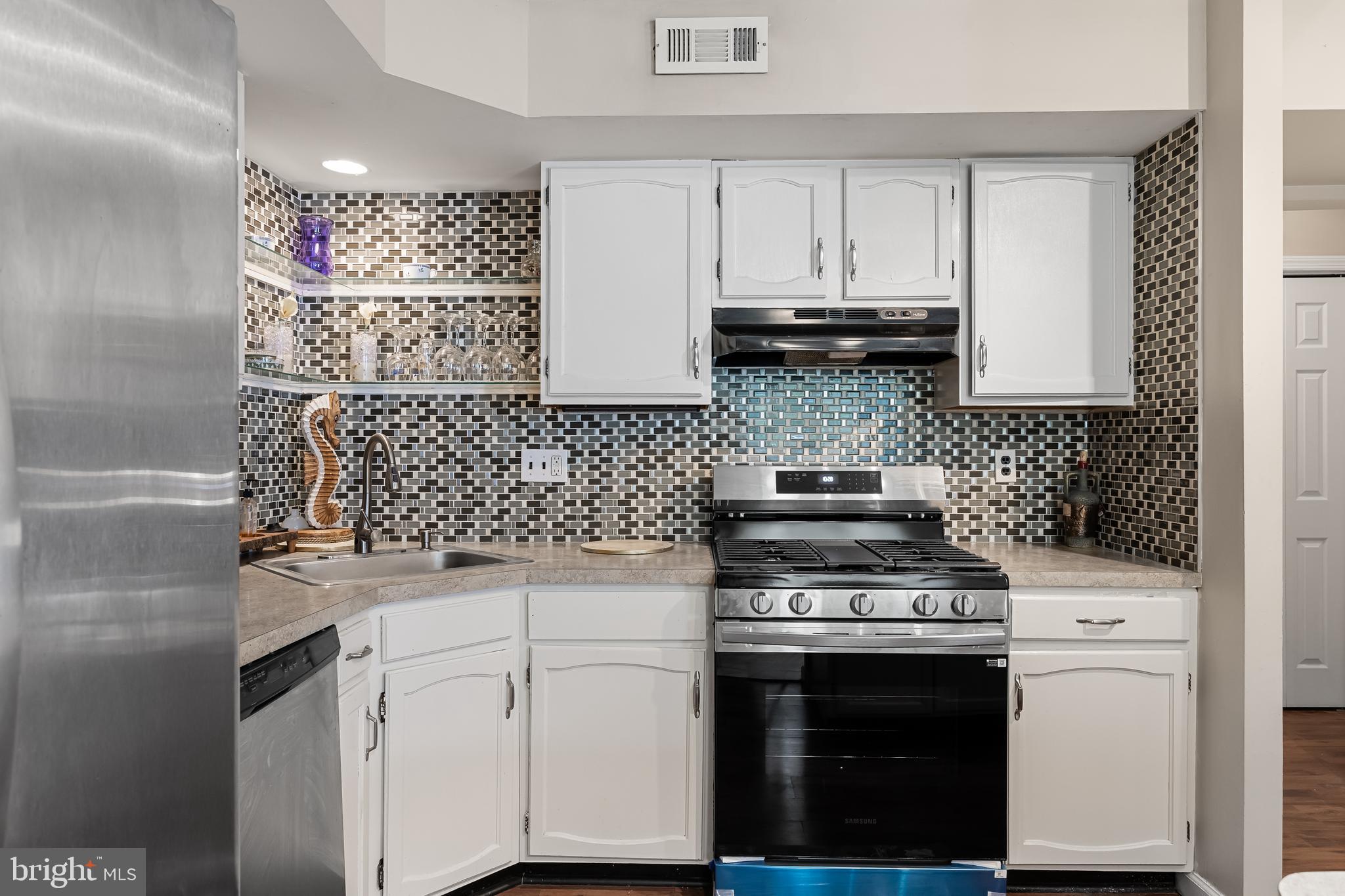 71 Sandra Road Voorhees, NJ 08043 - Photo 6 of 19