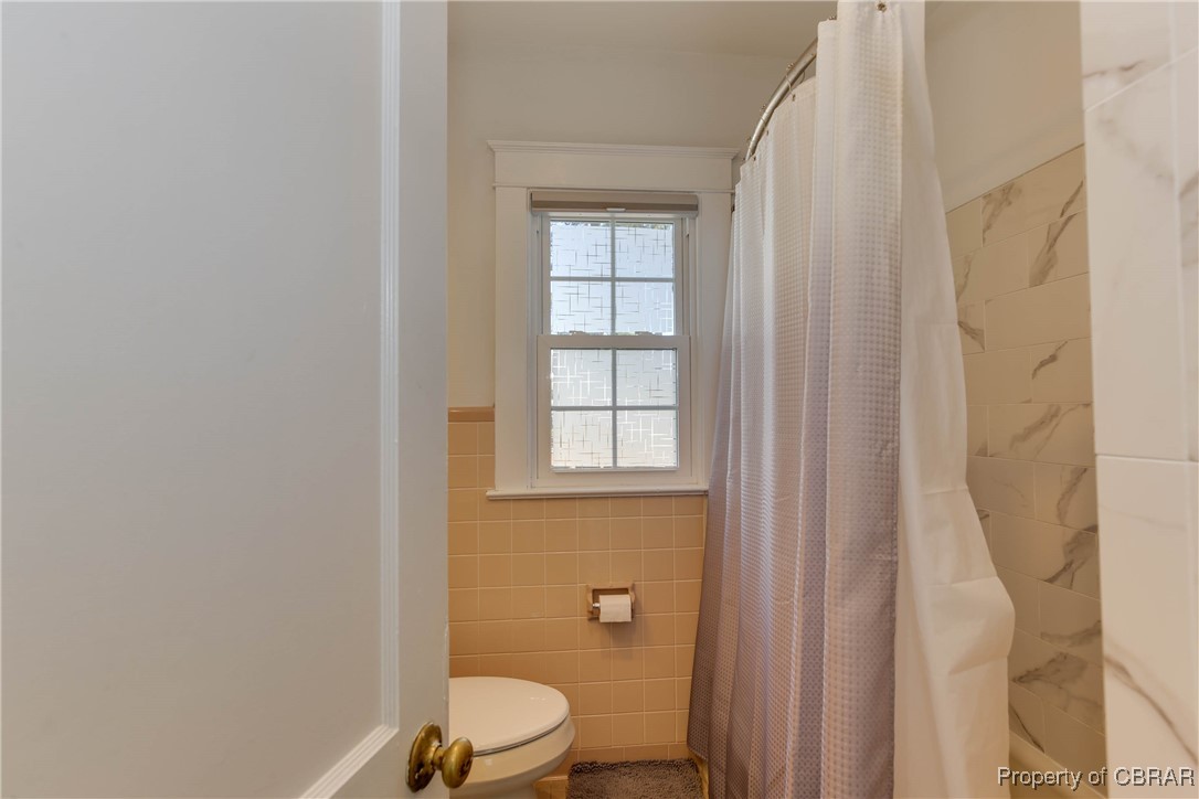9341.9345 Glass Road Hayes, VA 23072 - Photo 38 of 44